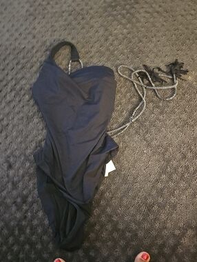 Red Carter White Tag with Red Logo